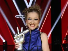 Победителката от „Гласът на България“ е прекъснала обучението си в Музикалната академия ВИДЕО