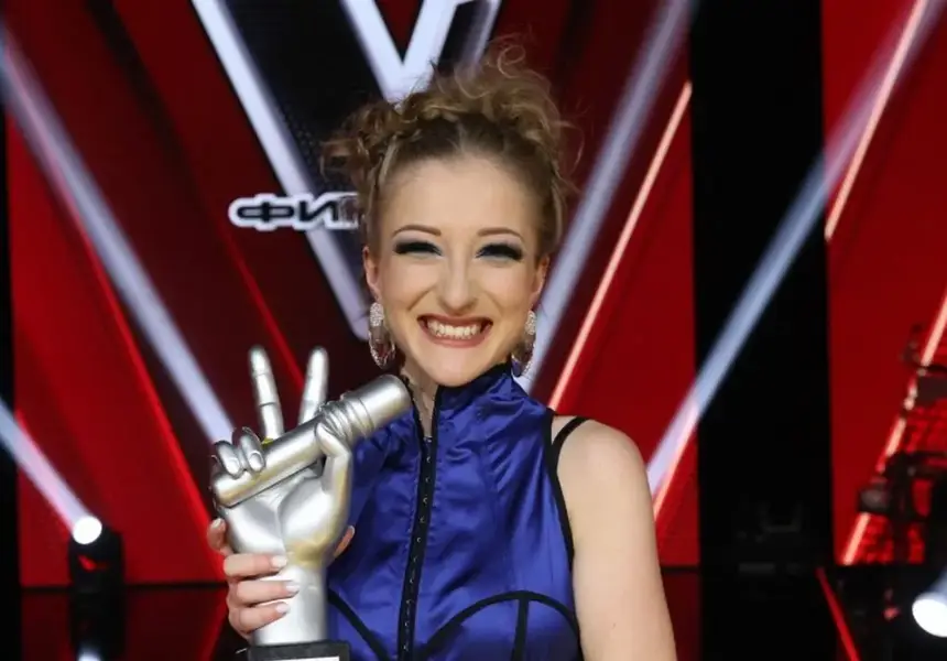 Победителката от „Гласът на България“ е прекъснала обучението си в Музикалната академия ВИДЕО