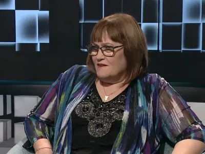 Поетесата легенда Маргарита Петкова: Пенсията ми стана 685 лева след последното увеличение, а парното ми за януари е 498 лева. И аз все пак успявам на магия да вържа бюджета си