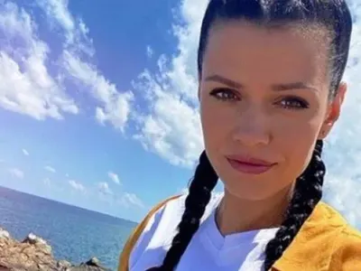 Ралица Паскалева  първа дружка с бившата на мъжа си СНИМКИ