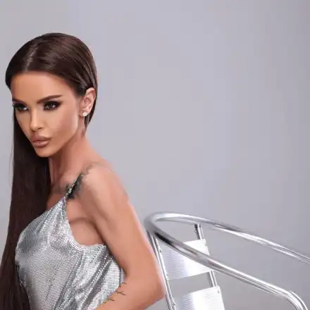 С топ визия: Мария шашна всички с поредна трансформация!