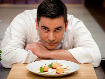 Семейството на шеф Ангелов продало апартамента си заради първия ресторант