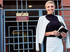 СКАНДАЛ:  Христина Балинска гони Ева Кикерезова от БНТ