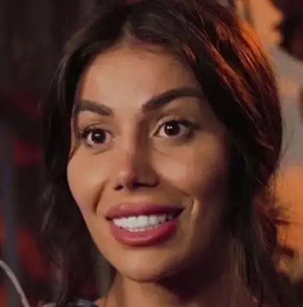 СМЯХ!! Рупецова си продала бижутата за четвърт милион?! (откога 20 бона са четвърт милион + НЕ ГИ Е ПРОДАЛА - СНИМКИ)