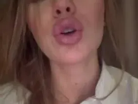 Ти си само 8-и клас! Щерката на Коцето наду джуките СНИМКИ