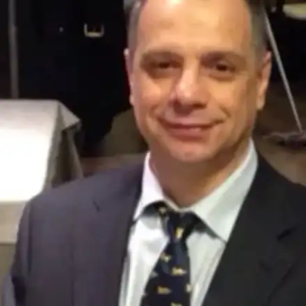 Това не е държава! Този човек се разхожда свободно по улиците, след като всички знаят, че е от най-известните крадци в България