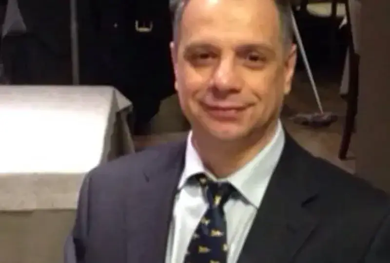 Това не е държава! Този човек се разхожда свободно по улиците, след като всички знаят, че е от най-известните крадци в България