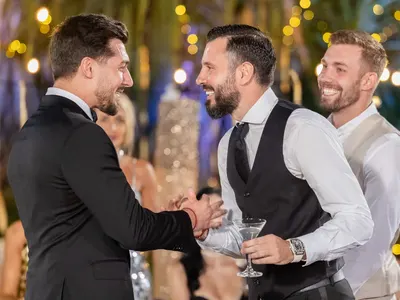 ТУШ!! Не само Мартин напуска имението преди финала, втори ерген също си тръгва с избраницата! (ето кои напускат и кои остават)