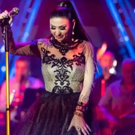 В страната на чалгата: 1000 лева е билетът за Софи, 60 за Народния театър