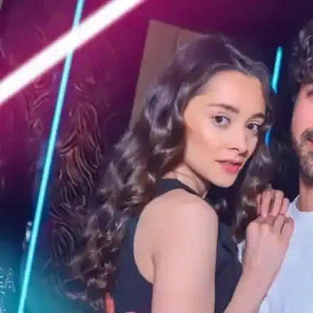 Валерия се изгаври с пианиста Евгени