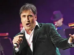 Веселин Маринов от дете знае наизуст репертоара на Емил Димитров