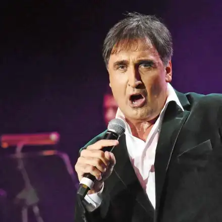 Веселин Маринов от дете знае наизуст репертоара на Емил Димитров