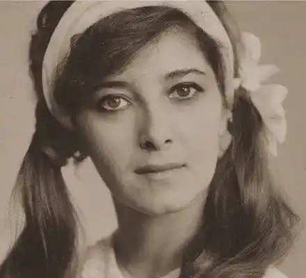 Внучката на Катето Евро я нарисува