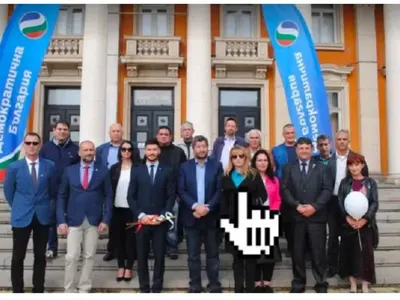 ВЪЗМЕЗИЕ! Протест в Дивотино срещу майката на мъчителката на животни - Силвия Богомилова от ДеБъ