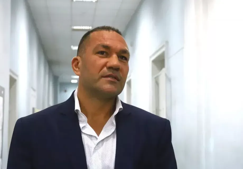 Кубрат Пулев тайно си продаде строителния бизнес 