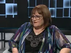 Поетесата легенда Маргарита Петкова: Пенсията ми стана 685 лева след последното увеличение, а парното ми за януари е 498 лева. И аз все пак успявам на магия да вържа бюджета си