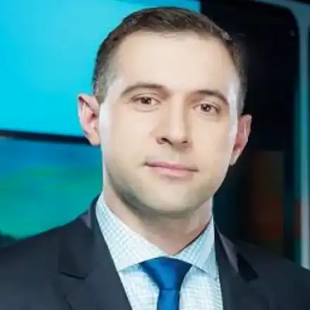 Златимир Йочев  си наруши диетата с вино