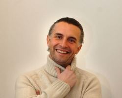 При катастрофа с мотора си в София загина тенорът Богомил Спиров