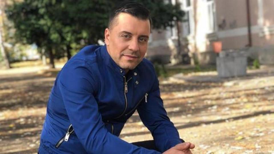 Борис Дали с мотика и гребло в багажника