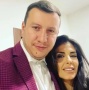 Бившият мъж на Анелия с погача за бебето