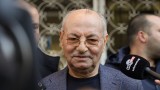Десетки депесари бягат от Доган