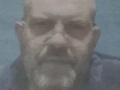 „Авторитет“ от Тик-Ток изнудва млади момичета със с*кс записи