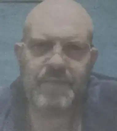 „Авторитет“ от Тик-Ток изнудва млади момичета със с*кс записи