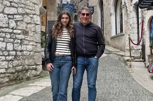 Башар Рахал заведе любимите си жени във Франция СНИМКИ