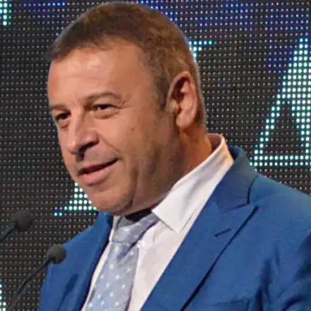 Бившият кмет на Благоевград Атанас Камбитов отново се развихря