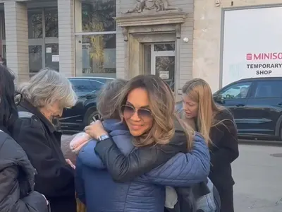 Благородство! Ивайла Бакалова организира най-големия благотворителен моден базар с кауза