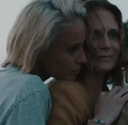 БНТ върна блясъка  на сериалите с  „Те, вълните”