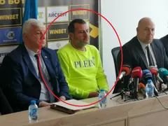 Босът на ПИМК Илиян Филипов беснее на пътя: Щи ба майката, ни мъ гледай! (ВИДЕО)