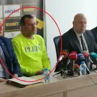 Босът на ПИМК Илиян Филипов беснее на пътя: Щи ба майката, ни мъ гледай! (ВИДЕО)