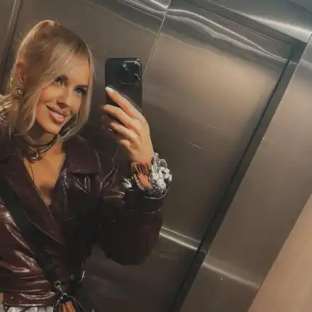 Бременна БОМБА! Натали Трифонова СИЯЕ с коремче! (СНИМКИ)