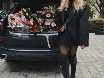 Бременна БОМБА! Натали Трифонова СИЯЕ с коремче! (СНИМКИ)