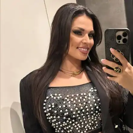 Цвети Радойчева позира по задни части (ФОТО)