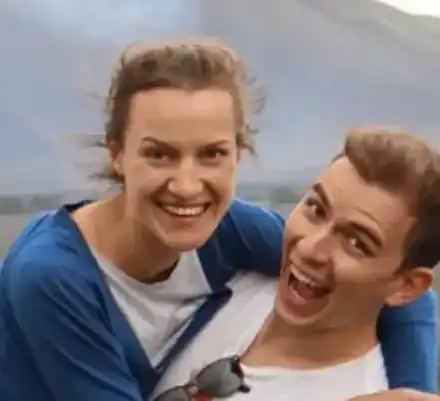 Дария Симеонова крие РАЗДЯЛА с мъжа си