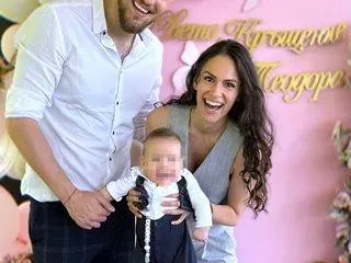 Даяна Ханджиева чака бебе (Снимки)