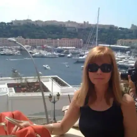 Диляна Грозданова  живееше в имение за  40 милиона евро в Кан