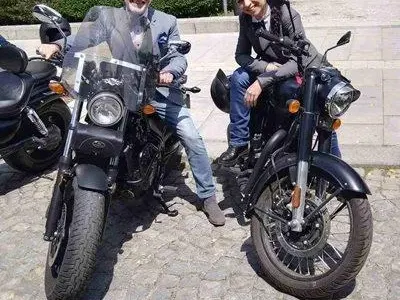 ДОКОГА? Камион помете оперния певец Богомил Спиров