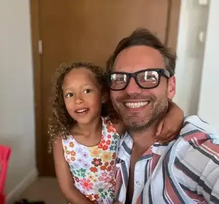 Дъщерята на Орлин Павлов пропя