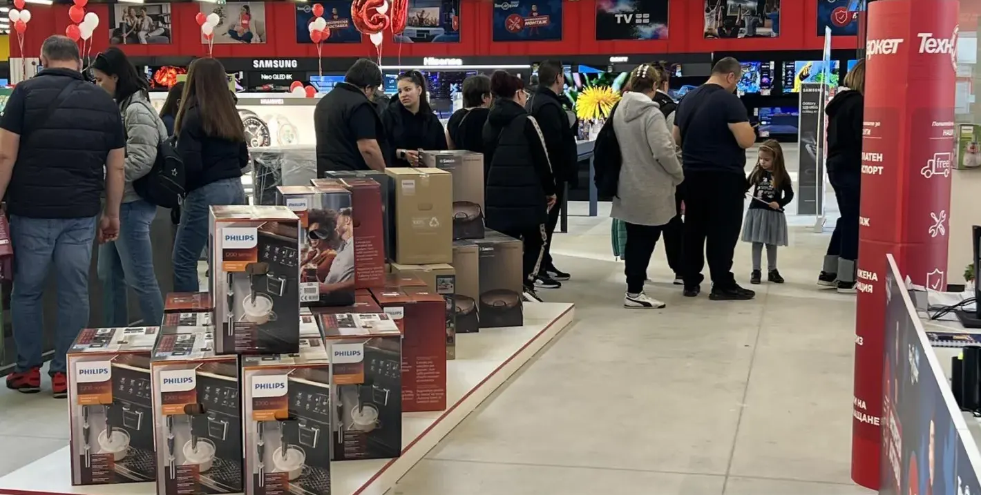 Фурор! Новият Техномаркет в XOPark Sofia се пръска по шевовете!