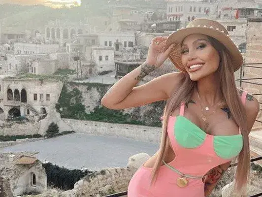 Гани: Не знам как изтърпяхме Петя Буюклиева