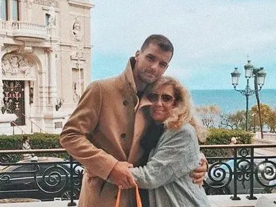 Гришо чака мама в Монако