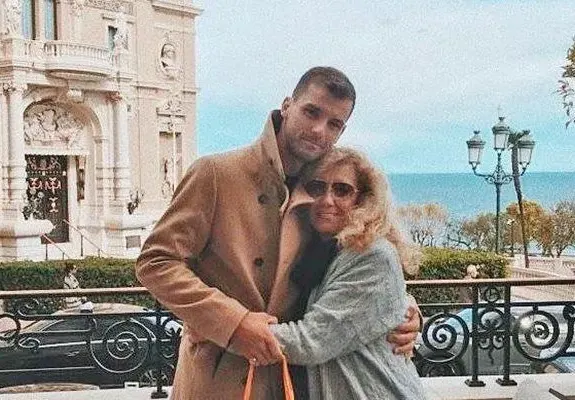 Гришо чака мама в Монако