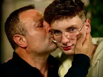 ГРЪМ!! Синът на Рачков не понася новото му гадже Виктория: Митко изтри профила си и се отдръпна от всички! (ВИЖ ТУК)