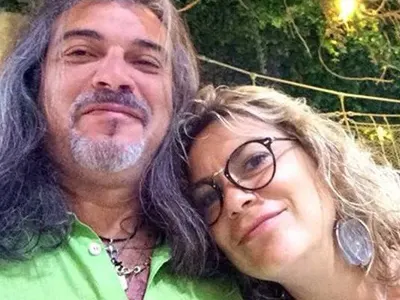 Халваджиян носил гащите на жена си