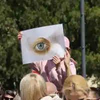 Хиляди се събраха пред "Св. Александър Невски" на протест в памет на Сияна