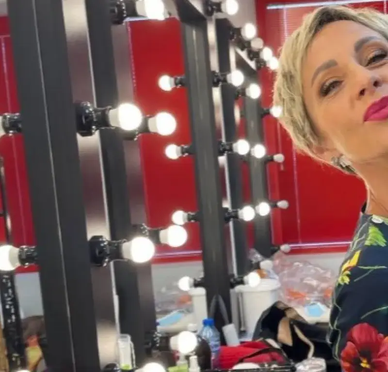 И Нана пострада от ботокс (ФОТО)