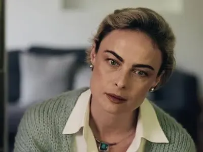 Йоана Буковска духна 48 свещички